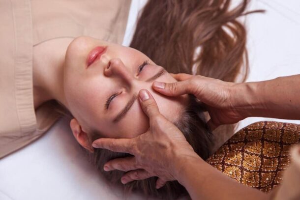 массаж головы